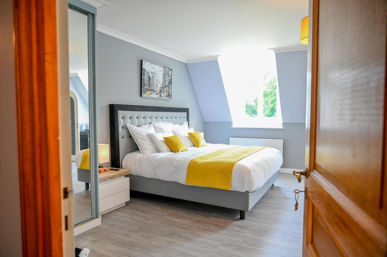 La Fontaine Dort Bed & Breakfast Tessy-sur-Vire Bagian luar foto