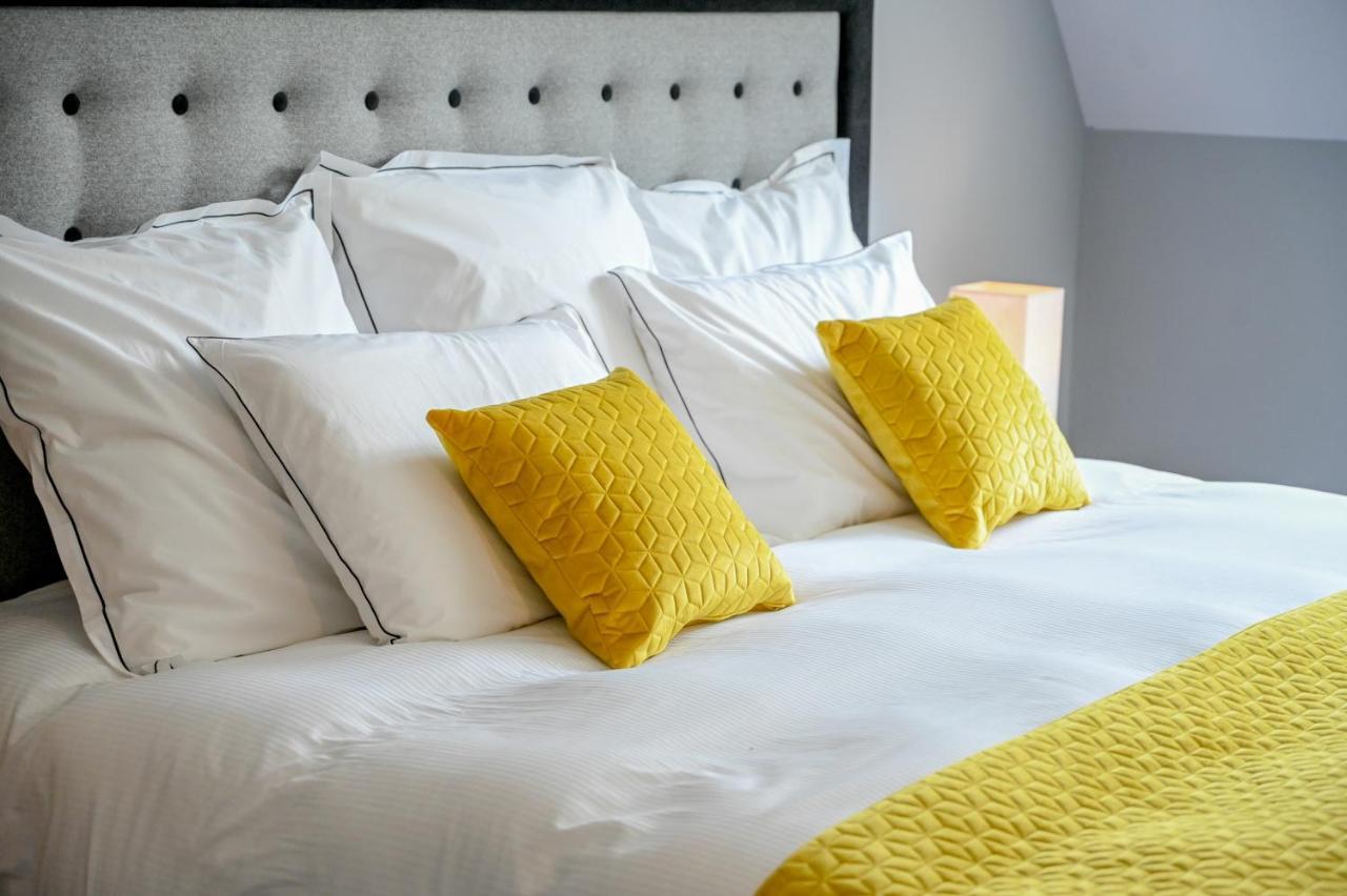 La Fontaine Dort Bed & Breakfast Tessy-sur-Vire Bagian luar foto
