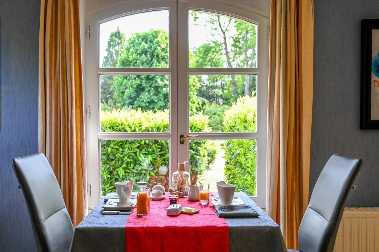 La Fontaine Dort Bed & Breakfast Tessy-sur-Vire Bagian luar foto