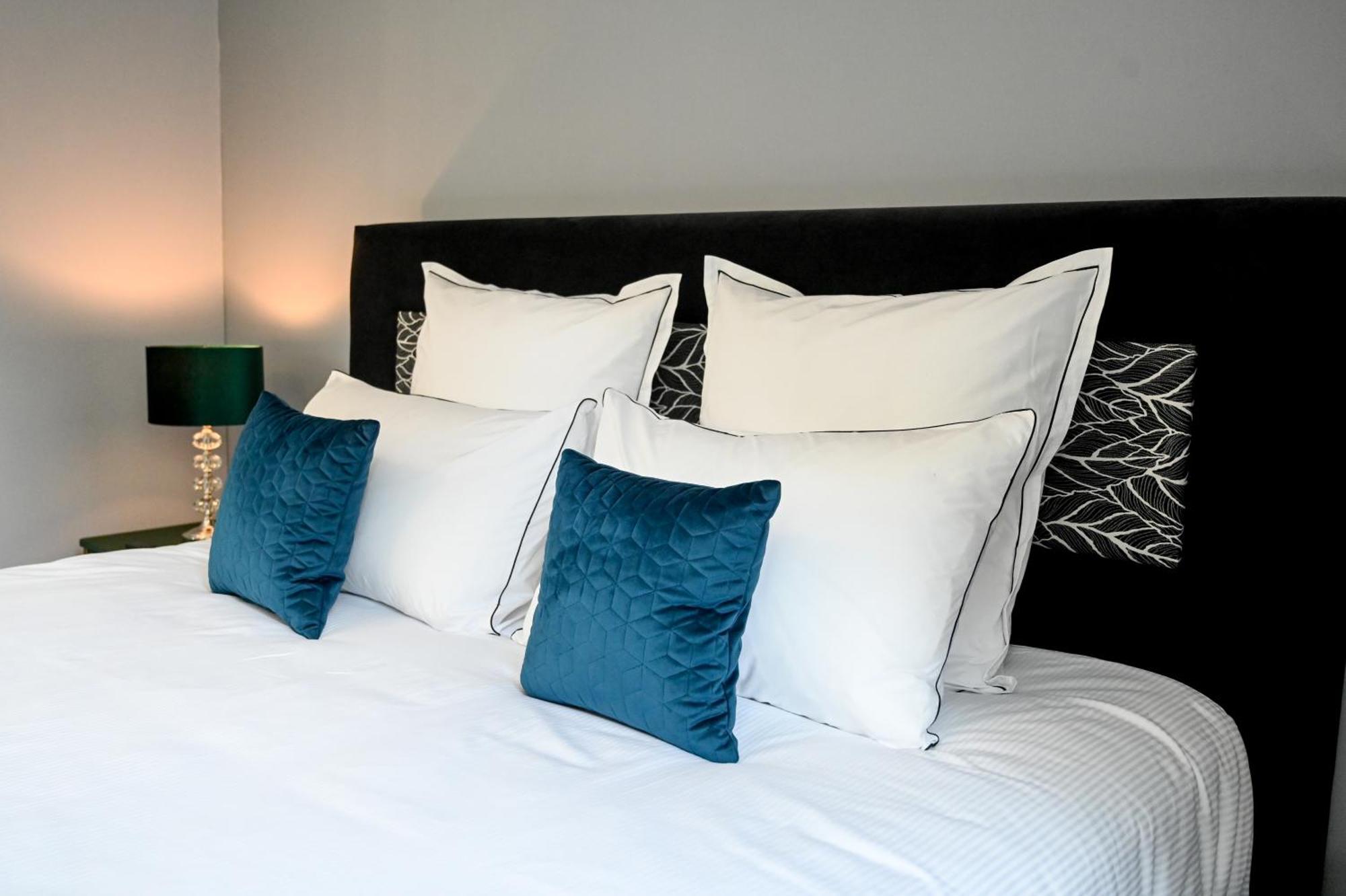 La Fontaine Dort Bed & Breakfast Tessy-sur-Vire Bagian luar foto